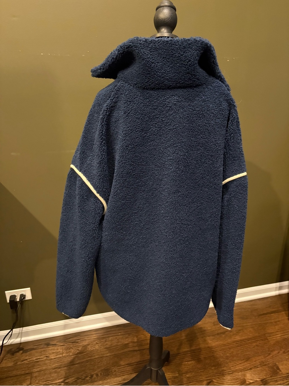 Tuckernuck Navy Sherpa Half-Zip Jacket with White Trim - Picture 3 of 3